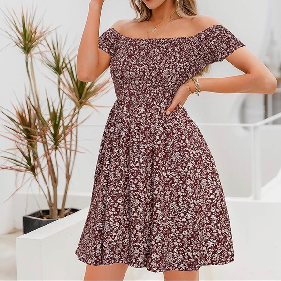 Green Floral Mini Dress - Picture 3 of 3